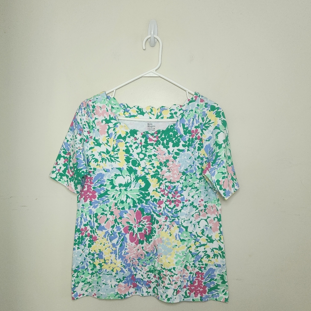 Women's Kim Rogers Scalloped Neckline Floral Print Top Sz Small - Picture 8 of 8